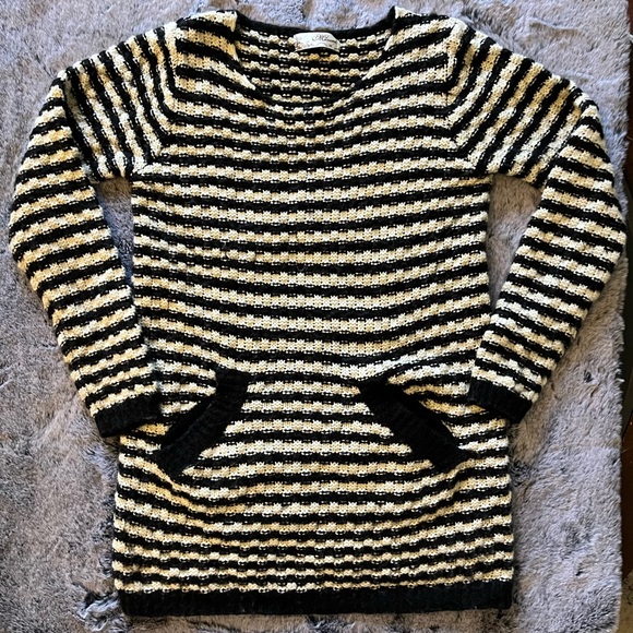 Mirumi EUC Black And White Knit Striped Eyelash Tunic Sweater Pockets Sz Medium - Picture 6 of 12